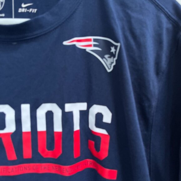 Nike Training Dri Fit New England Patriots NFL Short Sleeve Navy Size XL - Picture 3 of 5